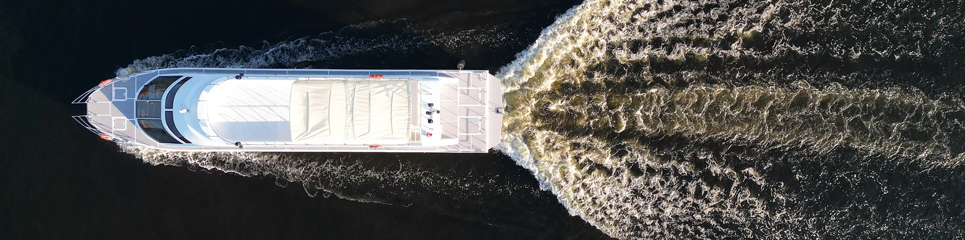 Пасажирський човен Monohull